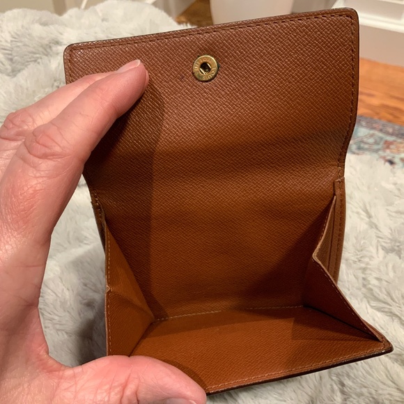 Louis Vuitton Monogram Medium Sized Elise Trifold Wallet - Picture 6 of 16